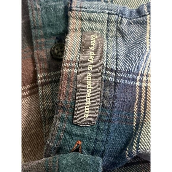 Toad & Co Shirt Men's Size L Blue Plaid Flannel Slim Fit Button Up LS Indigo - Picture 9 of 10